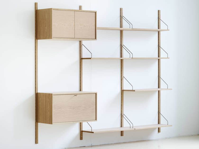 ROYAL SYSTEM® Oak shelving unit by dk3 design Poul Cadovius
