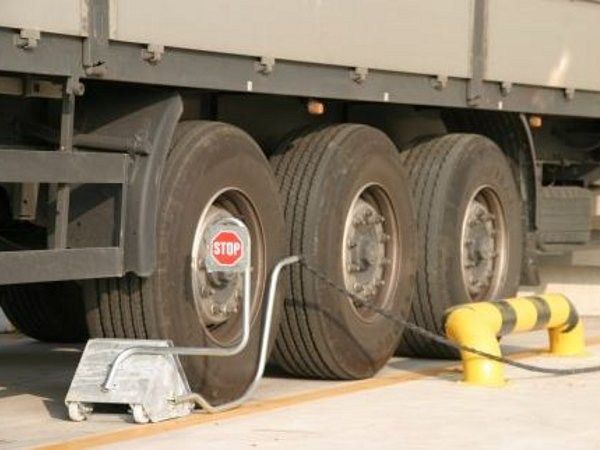 Cuneo Freni Camion 6500kg - DIN 76051-E53 Con Maniglia - Foto 4