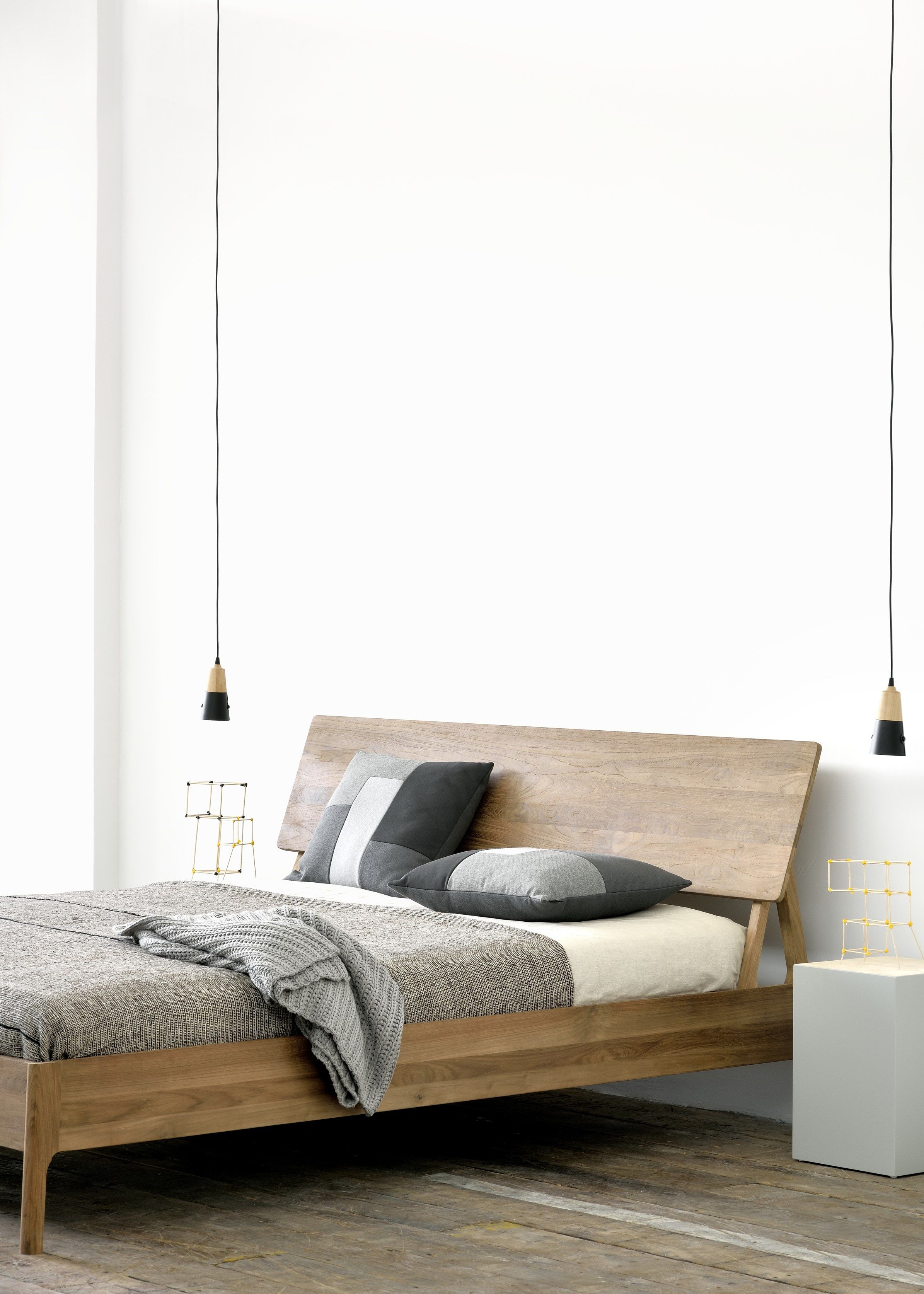 Teak double bed TEAK AIR BED by Ethnicraft