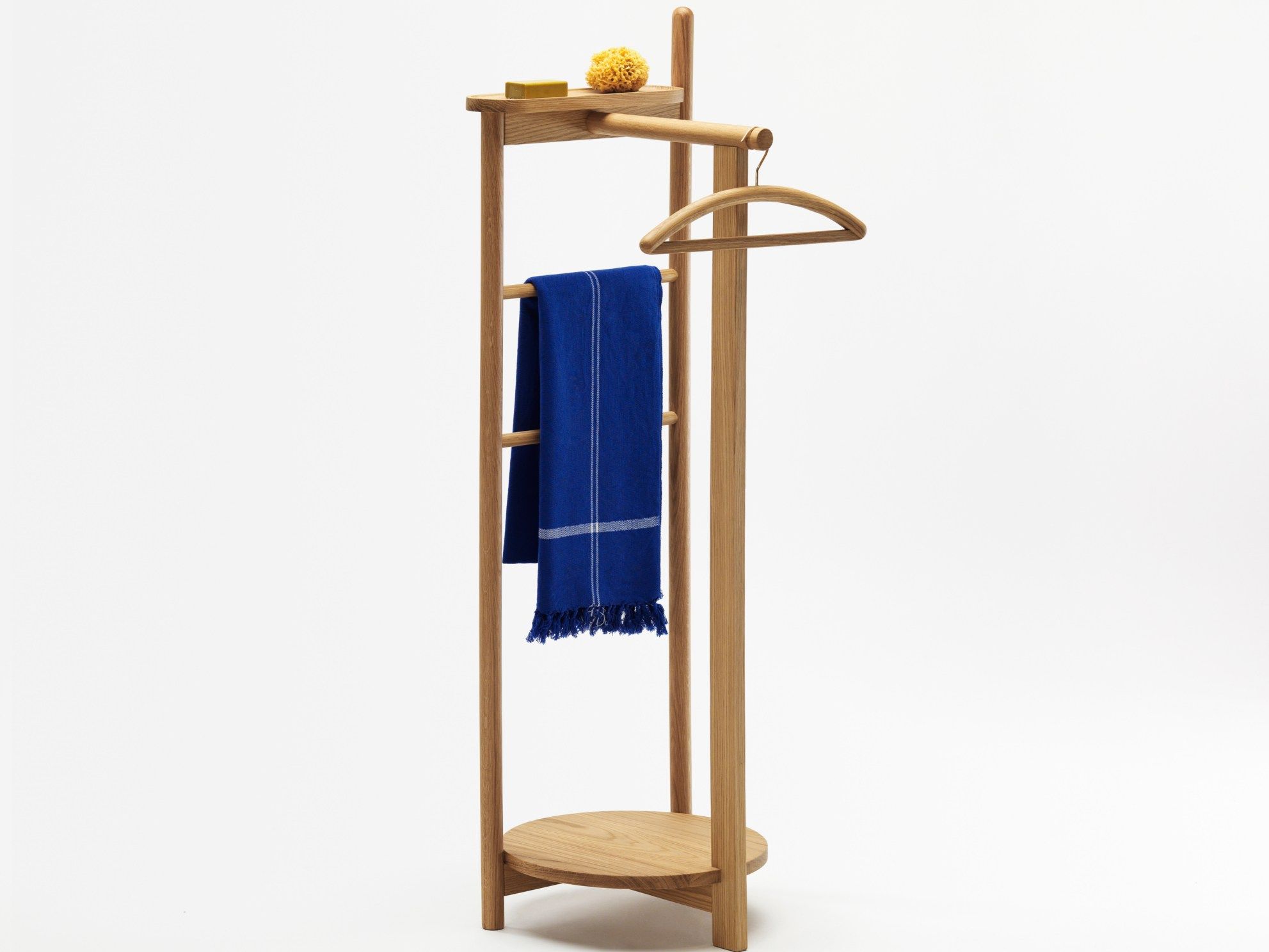 Oak coat rack LAUREL by Zilio Aldo & C. design Simon Kämpfer