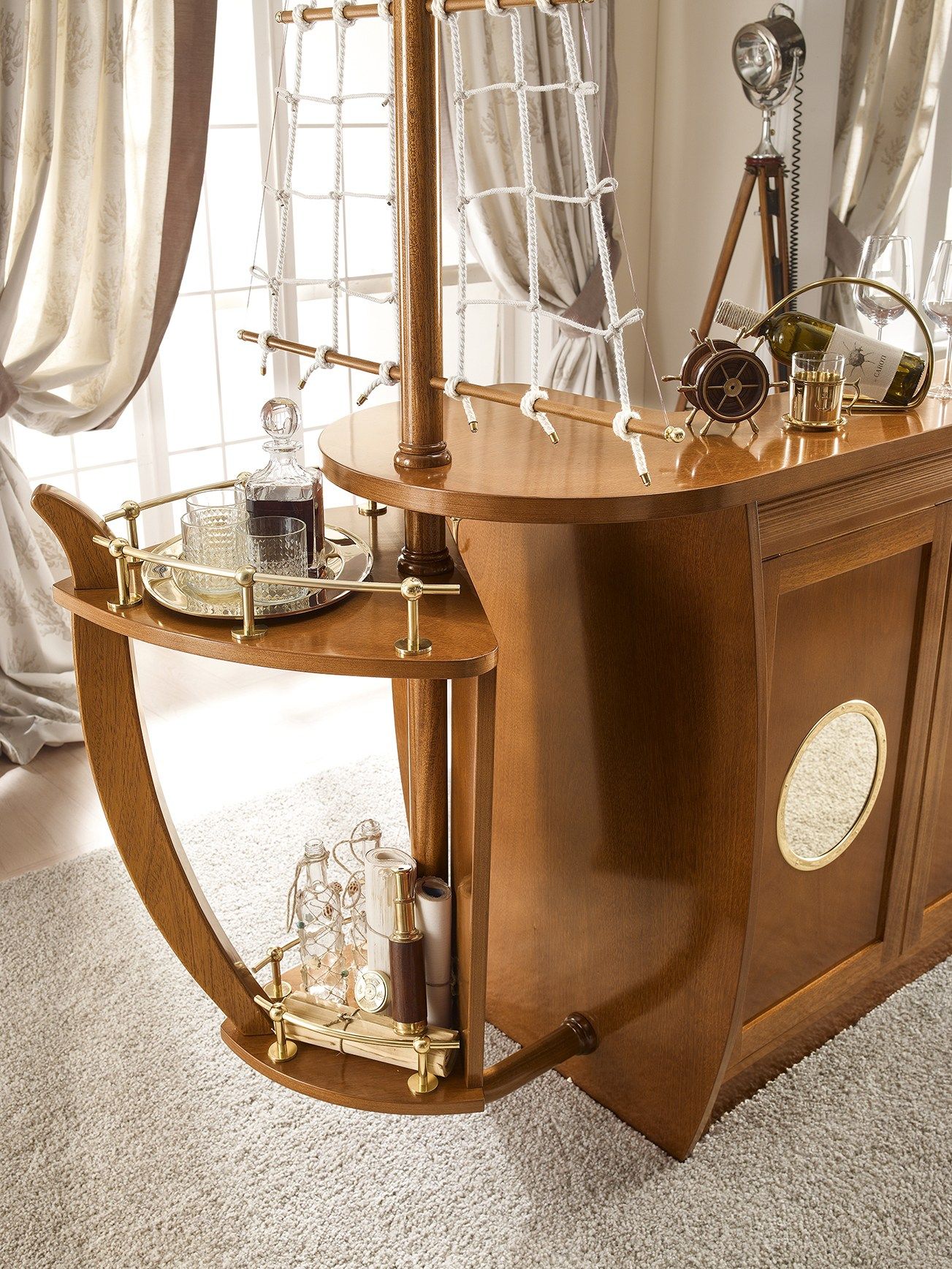 MOBILE BAR IN LEGNO IN STILE CLASSICO BAR CARAVELLA BY CAROTI