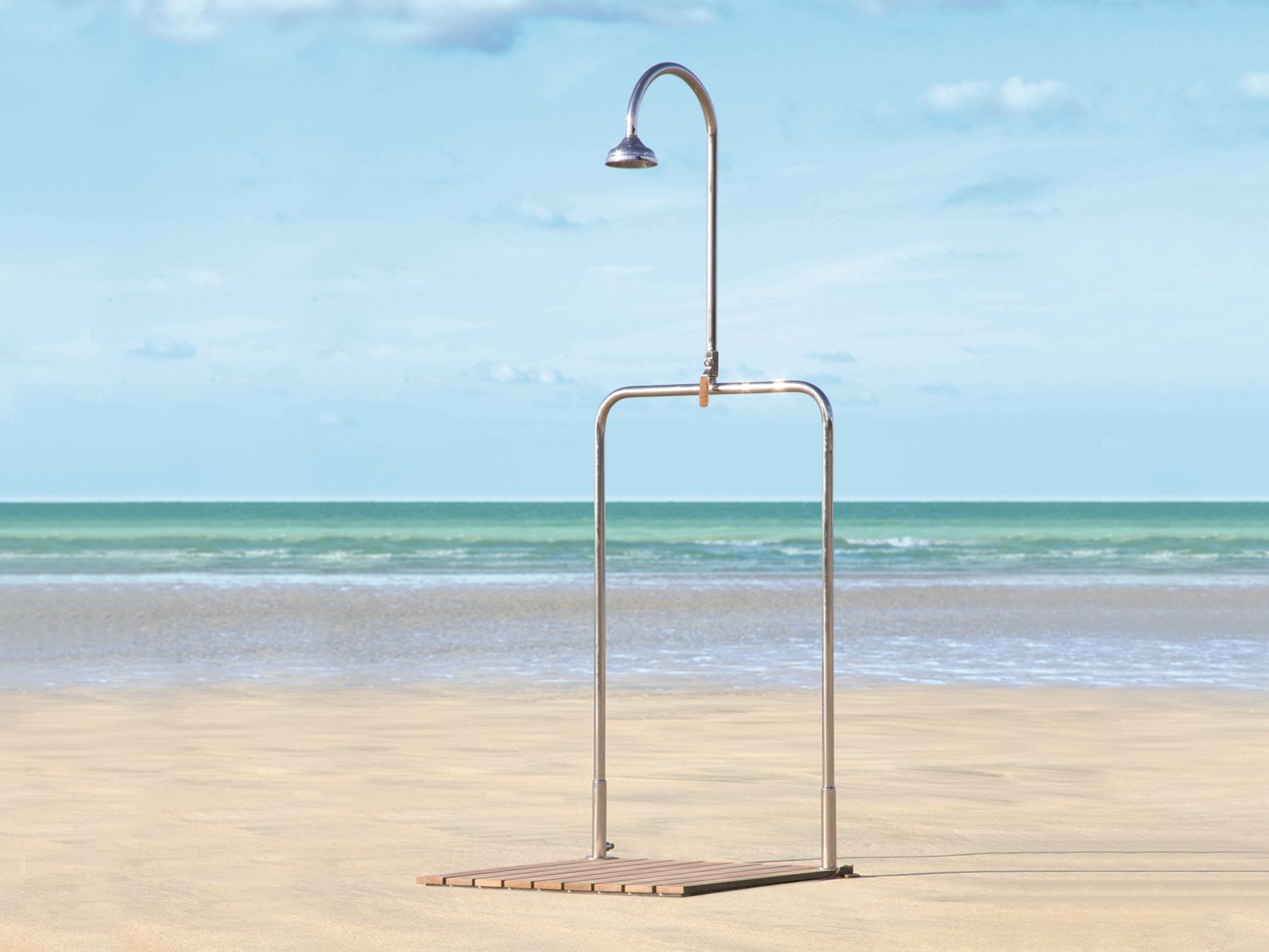 Outdoor shower DELTA by Tectona design Inga Sempé