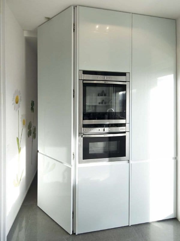 Cucina in vetro laccato con maniglie integrate VITRA ROMA by TM Italia