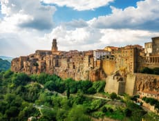 Edifici vincolati, per il permesso di costruire vale il silenzio-assenso