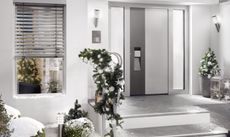 La magia del Natale inizia dalla porta d’ingresso