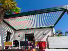 Il Salva Casa consente di realizzare una pergotenda in edilizia libera?