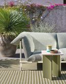 Tavolino Vidalenta di Patricia Urquiola – Collezione Cassina Outdoor - photo Francesco Dolfo