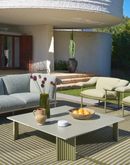 Tavolino Vidalenta di Patricia Urquiola – Collezione Cassina Outdoor - photo Francesco Dolfo