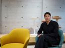 Benjamin Hubert con Hula Club Chair - © Archiproducts