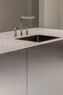 Atoll - Prima cucina Cea in acciaio inox, design MAO Architects