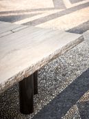Exteta - Joint Stone Dining Table, design Massimo Castagna, 2025 - Dettaglio top