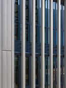 Complesso scolastico Marconi-Lévinas a Merano - Ph. Federico Covre - Dettaglio facciata Zintek