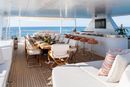 Dornbracht per lo yacht Santosha