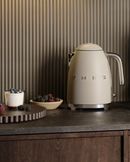 Bollitore SMEG in moonlight