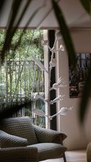 Botanical Frequencies, installazione Saba al Fuorisalone 2026 - Sedute modulari Oasi by Robin Rizzini - Ph. Piergiorgio Sorgetti