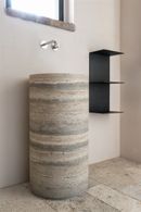 Project by Paul Konstant - Interior design by Margot Stone Bowen - Photo by Davide Dainelli