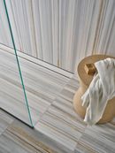 Il piatto doccia Baia nel nuovo marmo Albe d'Or