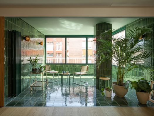 Fábula de la casa: zaguán, esclusa y jardín - Ph. Juanan Barros