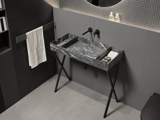 LA NUOVA CONSOLLE IN MARMO ANTONIOLUPI SEMBRA SOSPESA NELLO SPAZIO