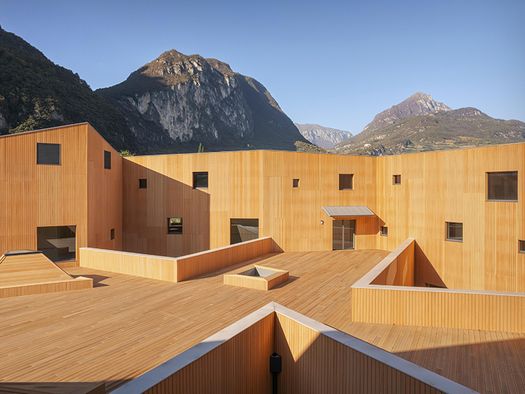 CITTADELLA DELL’ACCOGLIENZA DI RIVA DEL GARDA: UN’ARCHITETTURA TERAPEUTICA E INCLUSIVA