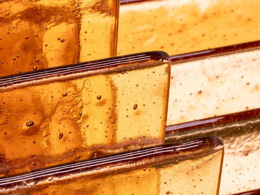 Arredi in vetro artigianale e riciclato