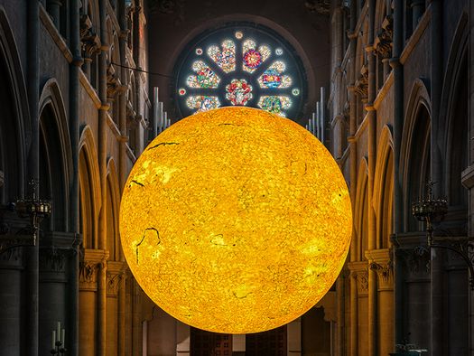 Helios at Cork Midsummer Festival, Ireland. Photo © Jed Niezgoda