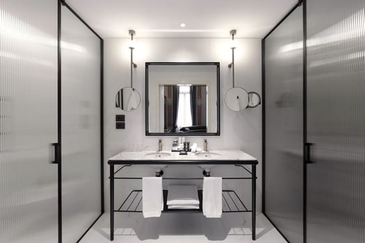 Vismaravetro per l'hotel firmato Marco Piva