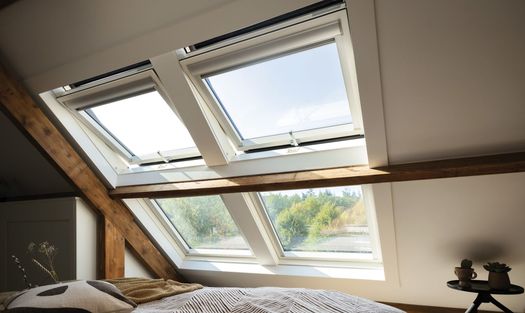 Sottotetto luminoso con le finestre FAKRO