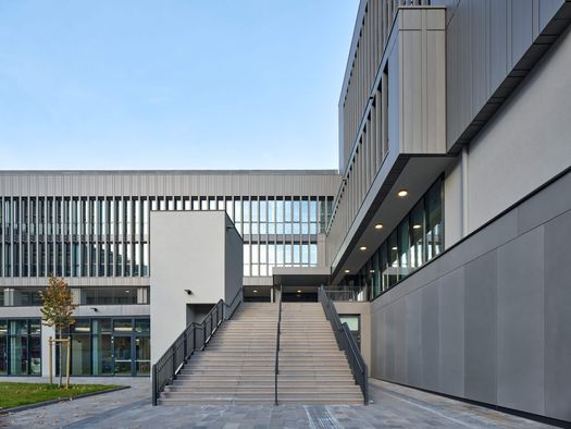 Complesso scolastico Marconi-Lévinas a Merano - Ph. Federico Covre