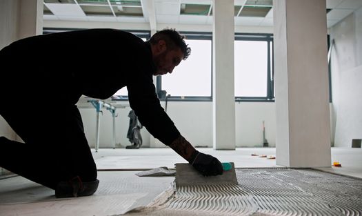 Kerakoll lancia la nuova stagione di “H40 Guru della Posa”