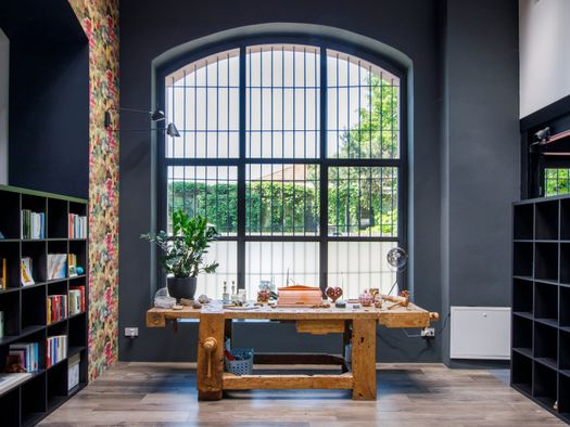 Loft a Monza con infissi a taglio termico Eku Perfektion HPS, Arch. Umberto Regalia - Ph. Andrea Angelucci