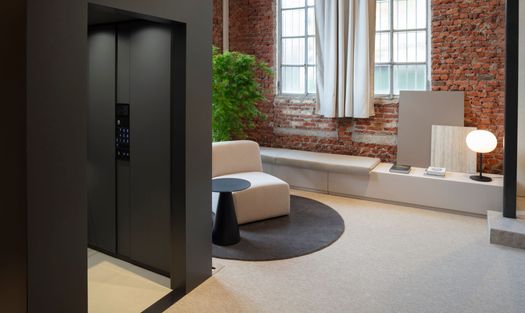 Schindler X8 debutta al GEE - Global Elevator Exhibition 2025