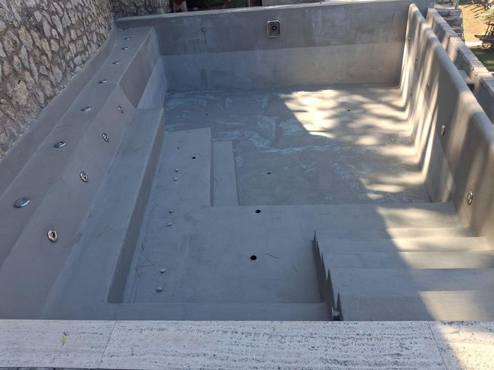 Volteco per l’impermeabilizzazione di una piscina pensile a Capri