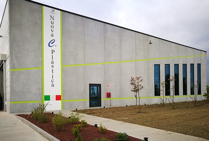 3 inaugurazioni di edifici Baraclit simbolo dell’Italia che non si ferma