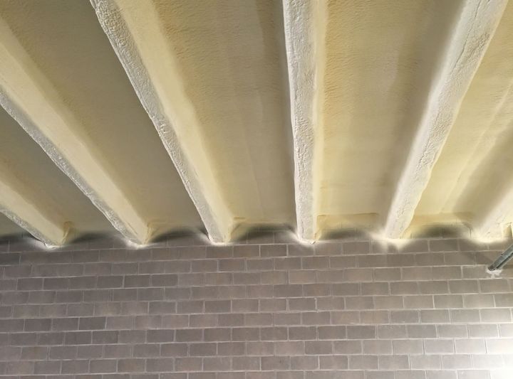 MPM: isolamento termico con poliuretano espanso