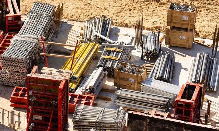 Caro materiali nei cantieri pubblici, revisione automatica e Prezzario nazionale