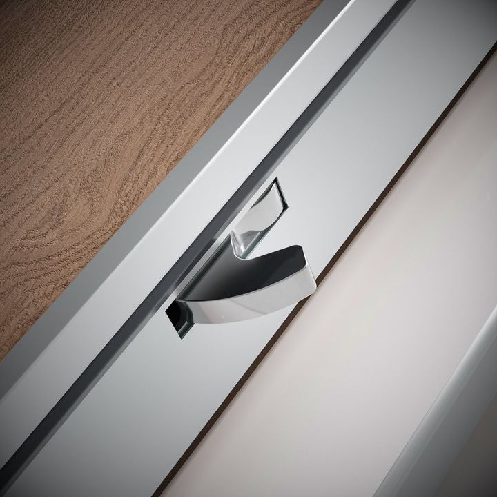 D180: porte chiuse agli intrusi, ma con stile