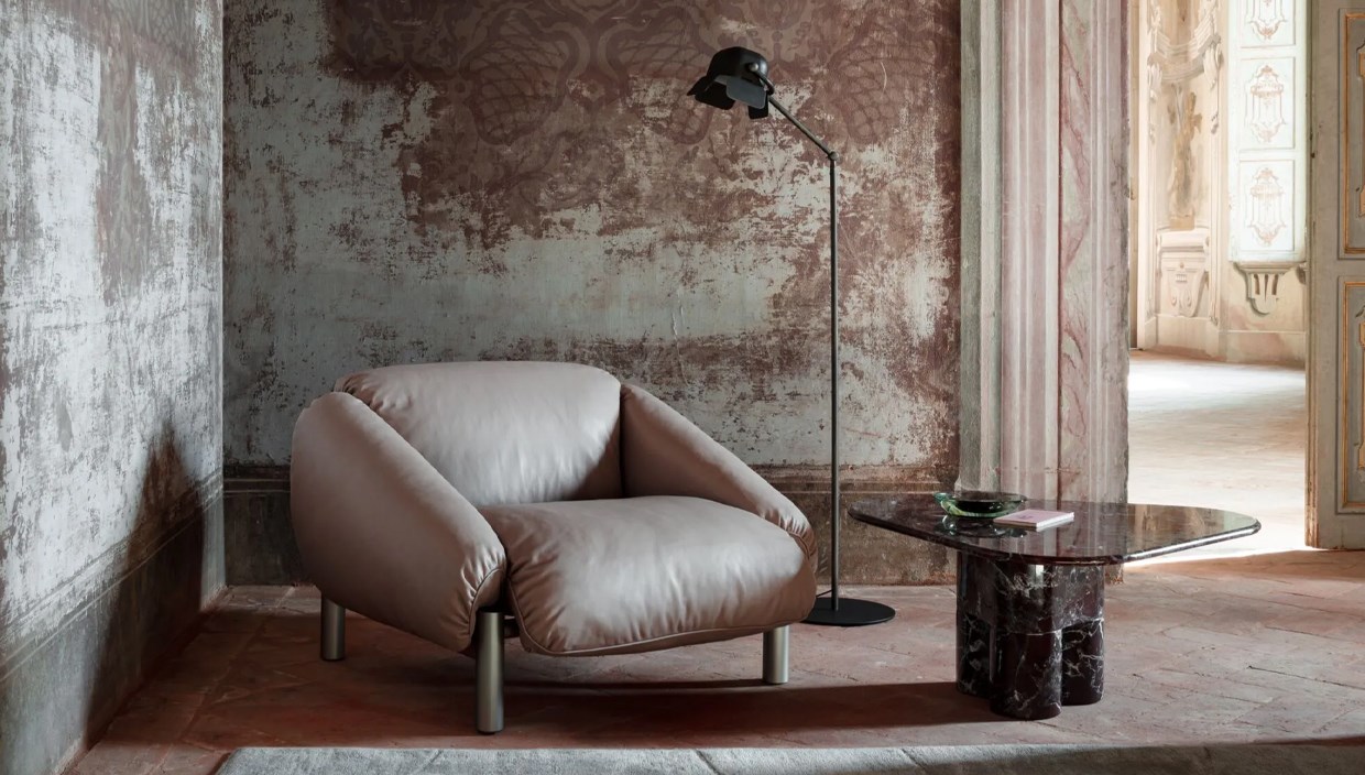 Poltrone in pelle, volumi morbidi per il living