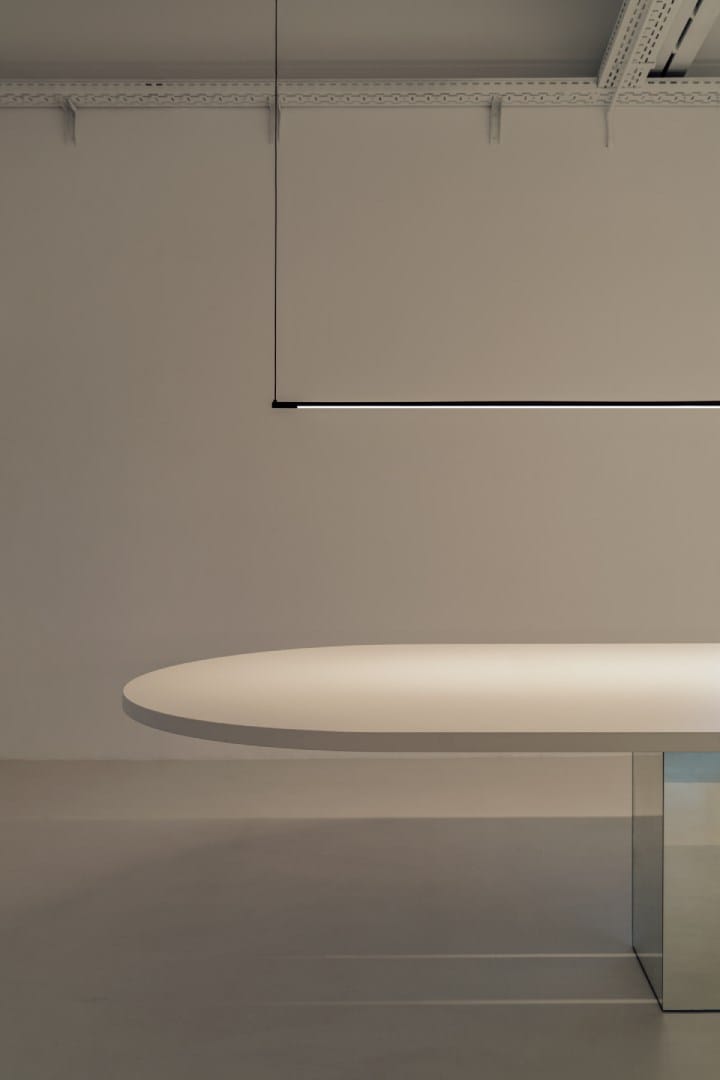 LEDS C4 Lights Up Fuego Camina Conmigo’s New Offices in Barcelona