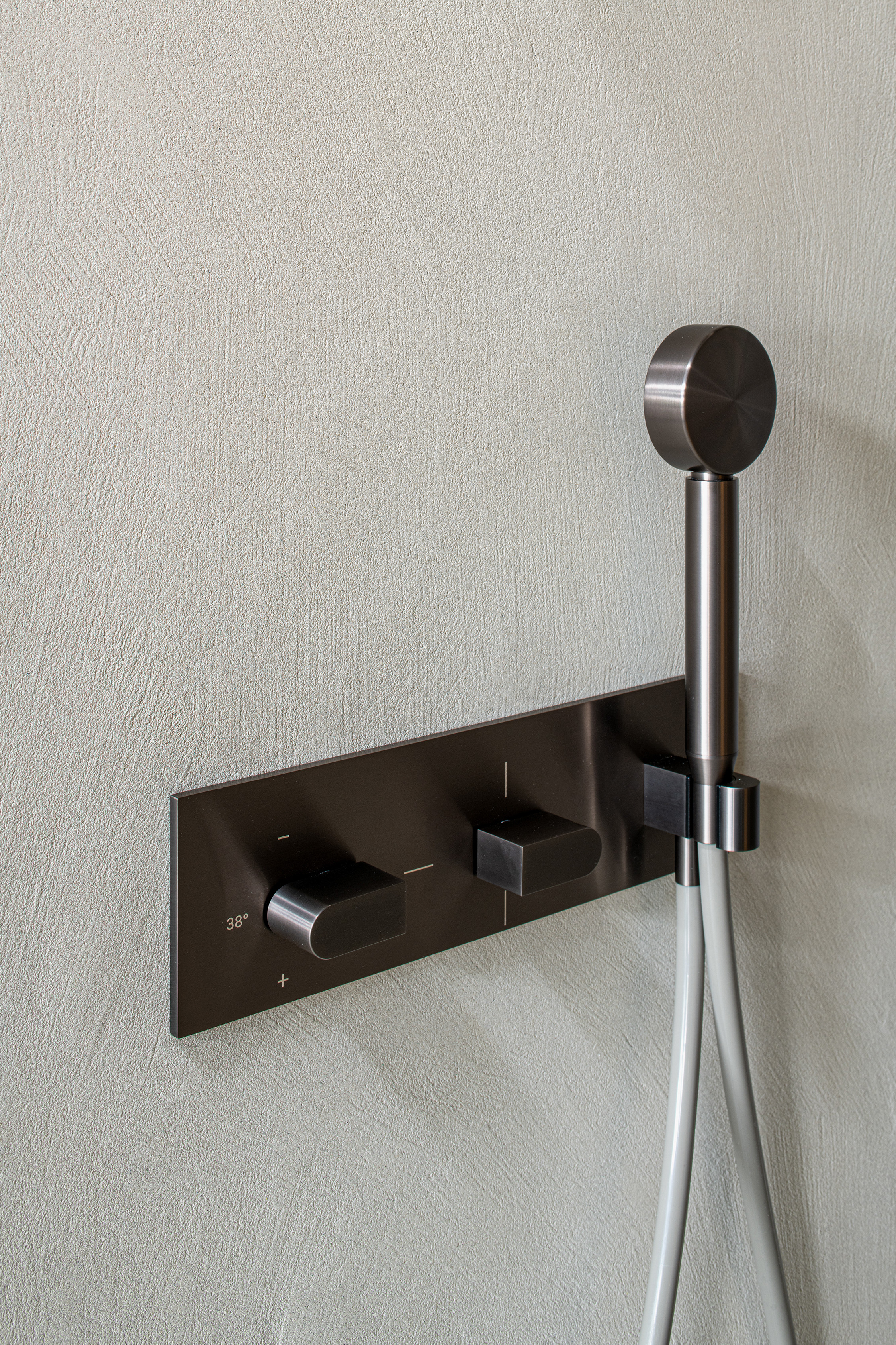 The Ceadesign taps and bathroom accessories collection by Glenn Sestig