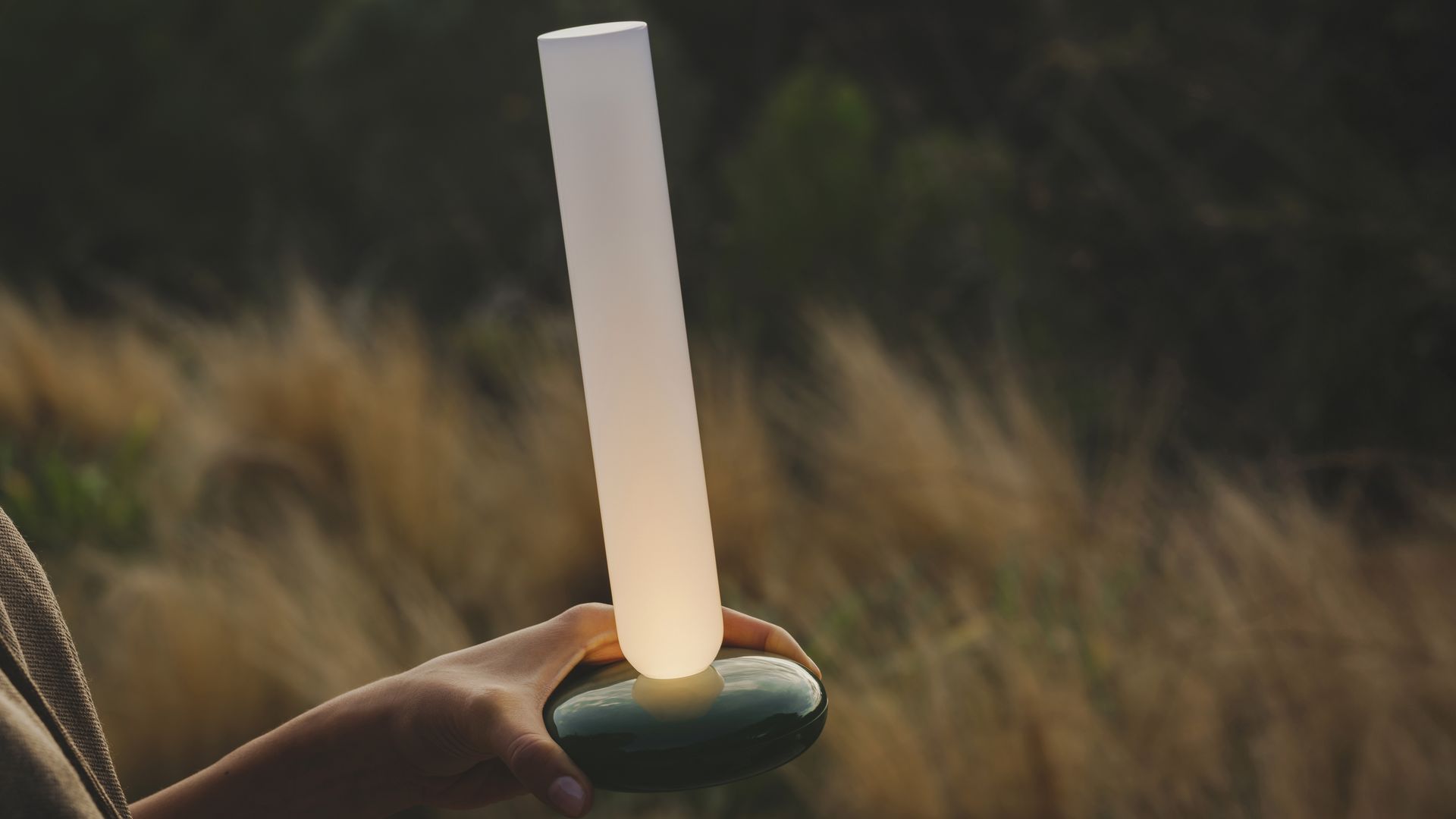 Design portable lamps: new products and icons