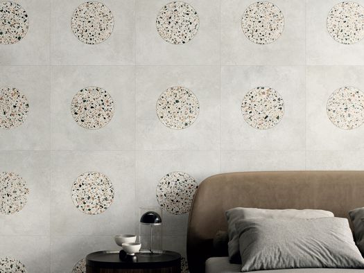 From Concrete to Marble. Caesar's eExploration of Materials
