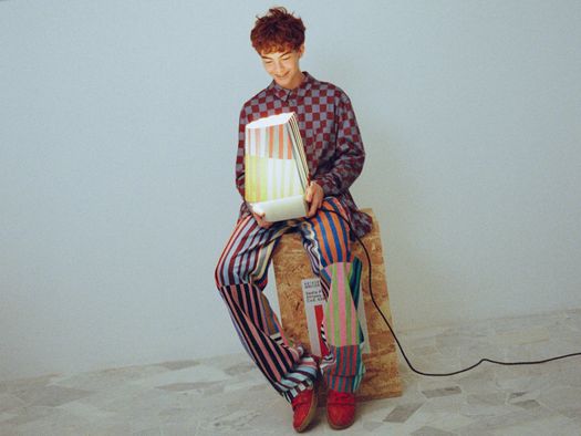 Un paralume essenziale in tessuto stripes e polka dot