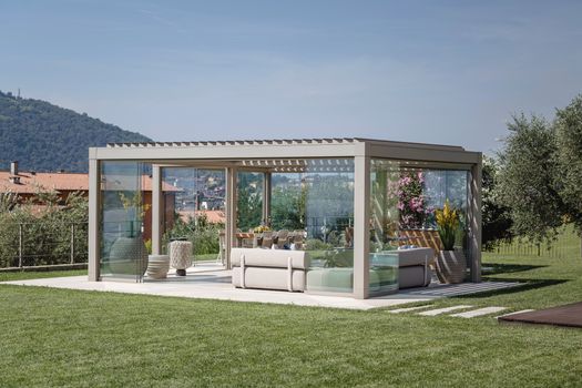 A new outdoor space for a majestic villa, thanks to bioclimatic pergolas