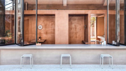 Oberflächen von Ideal Work® für einen Coffee Shop in China