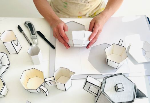 Carte Blanche by Annebet Philips: From Cardboard to Porcelain