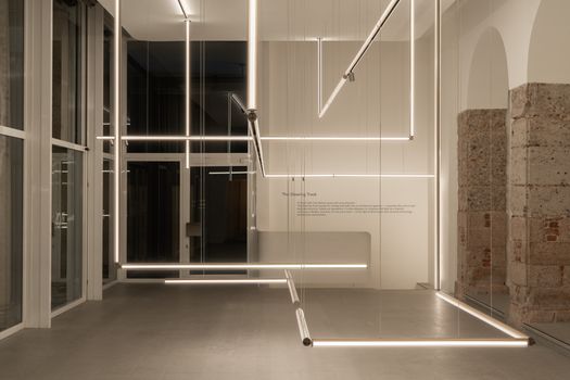 The Glowing Track: Innovation, Performance, Versatility and Design