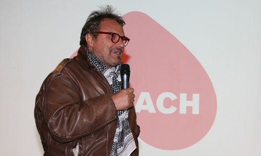 Sebach per ‘Cacas - Non è tutto oro quel che luccica’