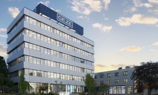 Il riconoscimento CRIBIS Prime Company 2025 per Geze Italia