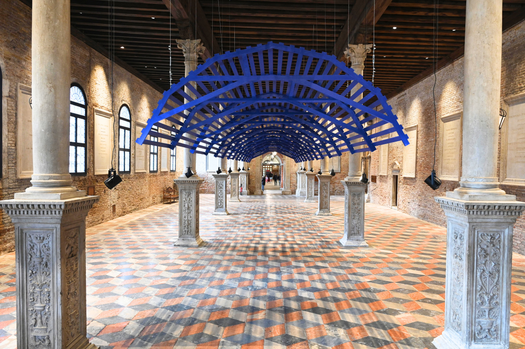 Geberit supporta l'installazione di Michele De Lucchi alla Biennale di Venezia 